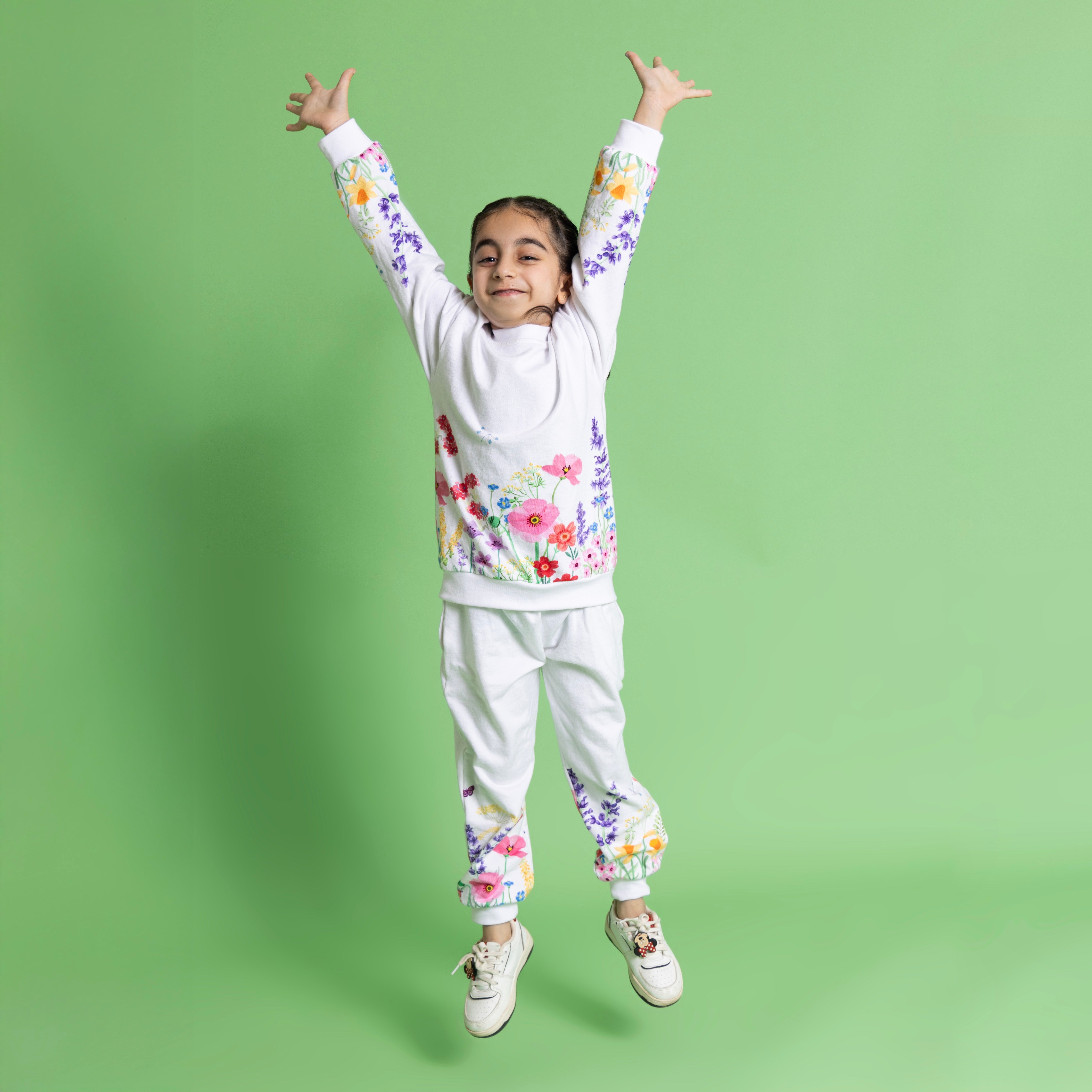 Evie White Floral Track Set