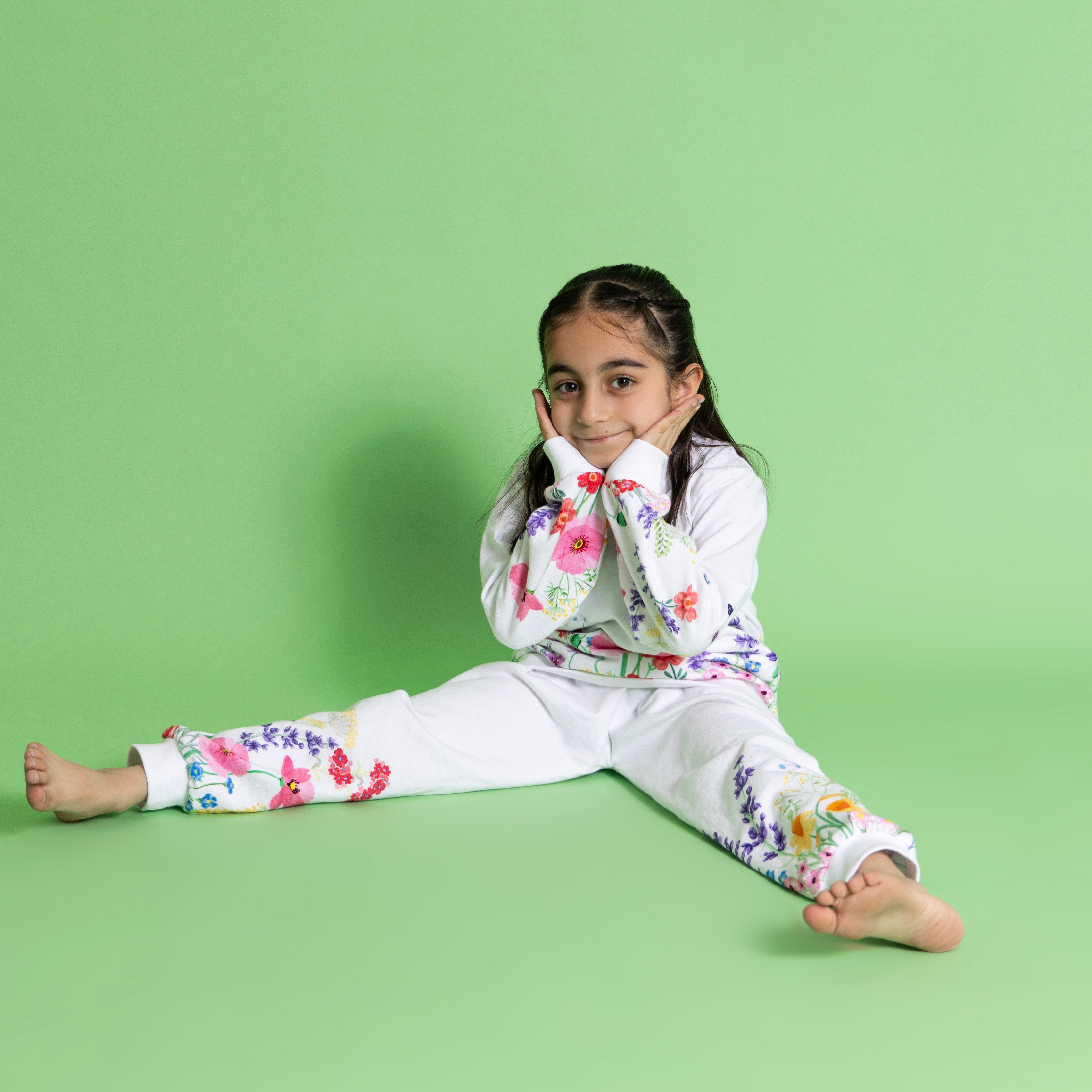 Evie White Floral Track Set