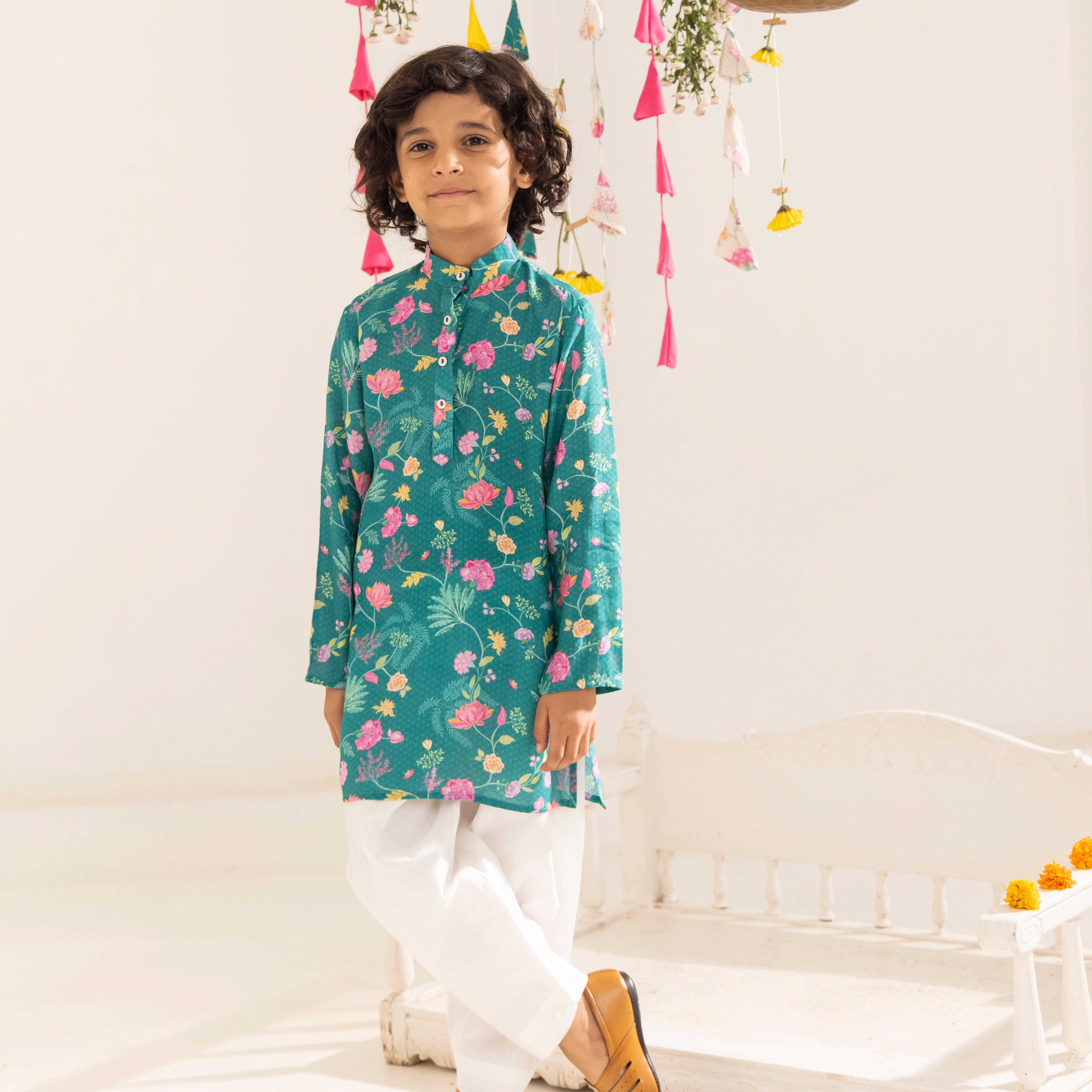 Aavir Floral Green Kurta